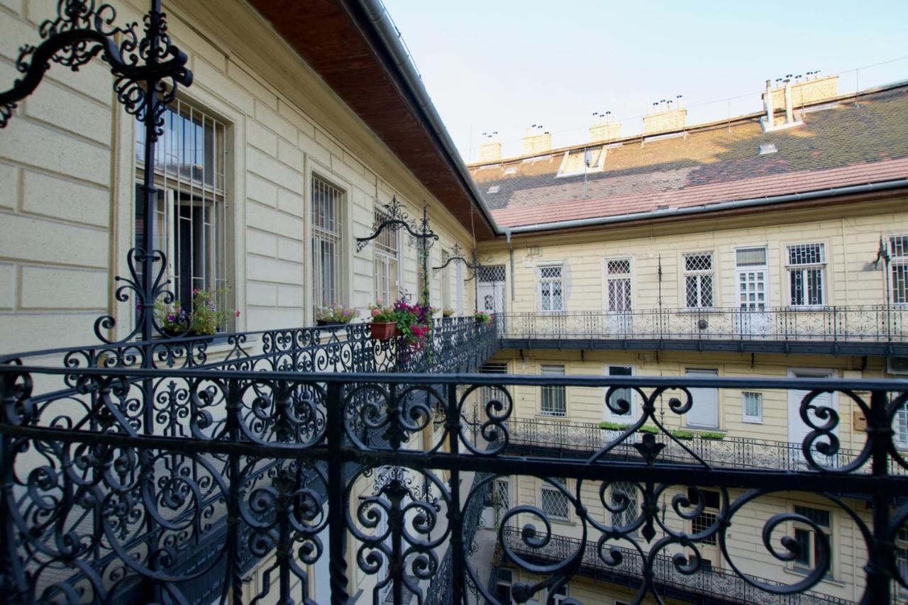 Standard Apartment By Hi5 - Nyugati Square Budapest Exterior photo